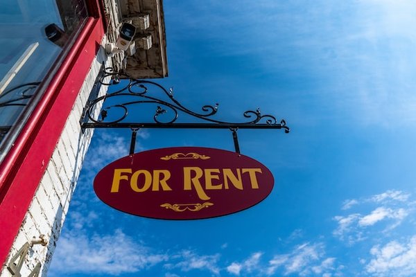 Avantages et Inconvénients de Louer un Bien Immobilier Sûr